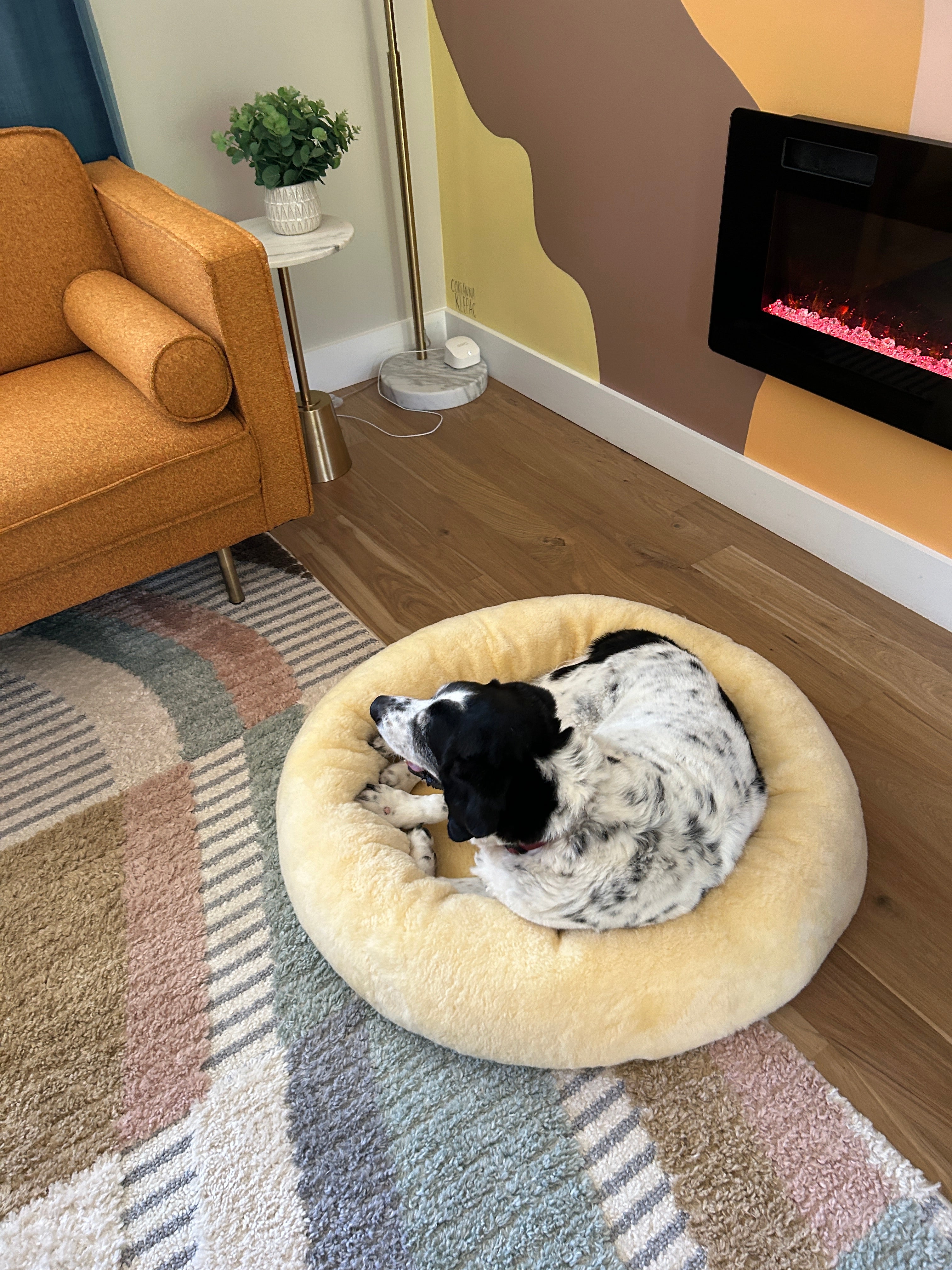 SNUGLY Short Fur Sheepskin Dog Beds