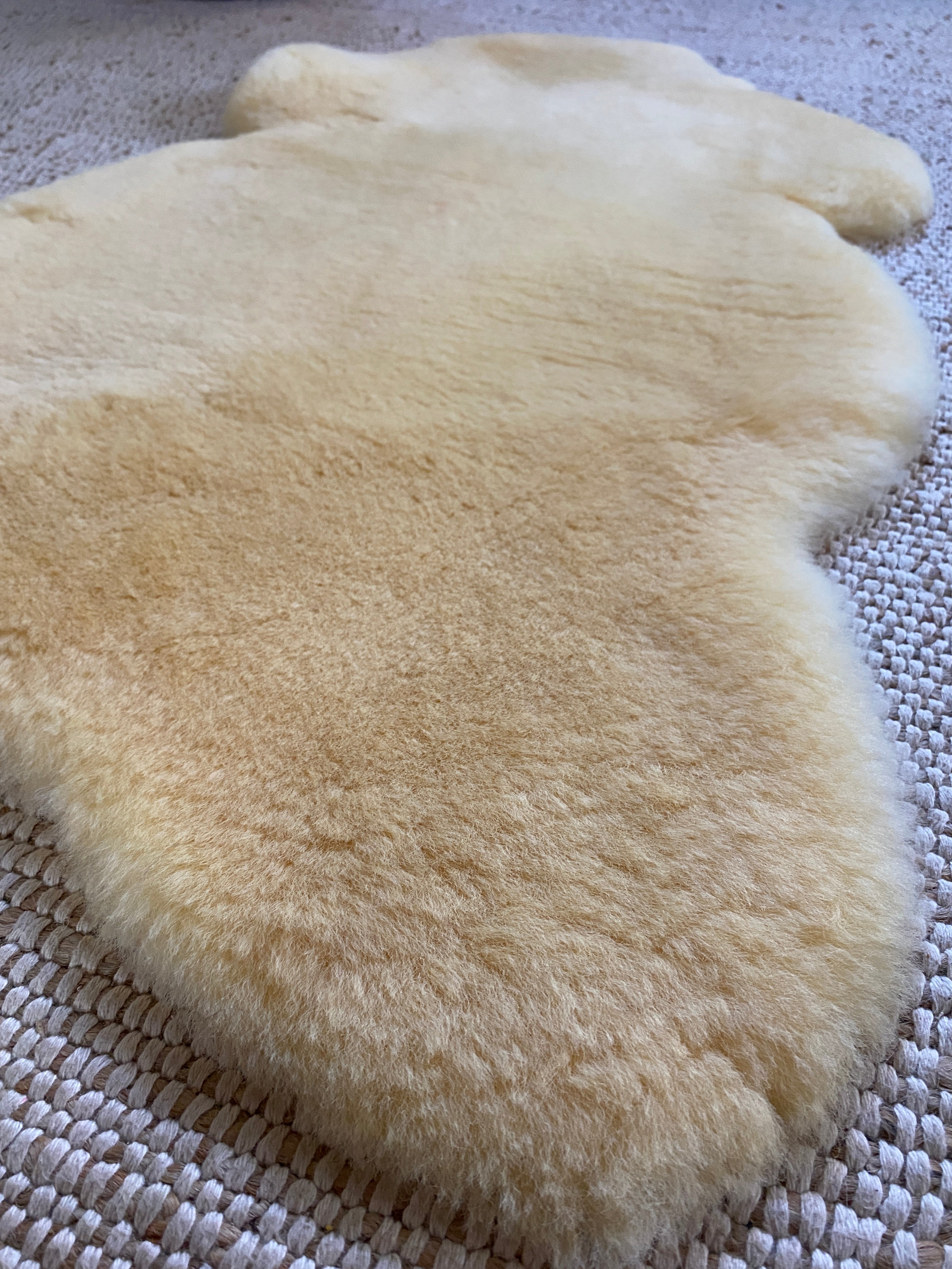 Bassinet Sheepskin: Medical Grade (Small)